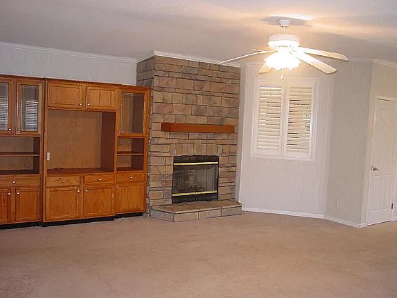 4th image of 160 Peachtree St