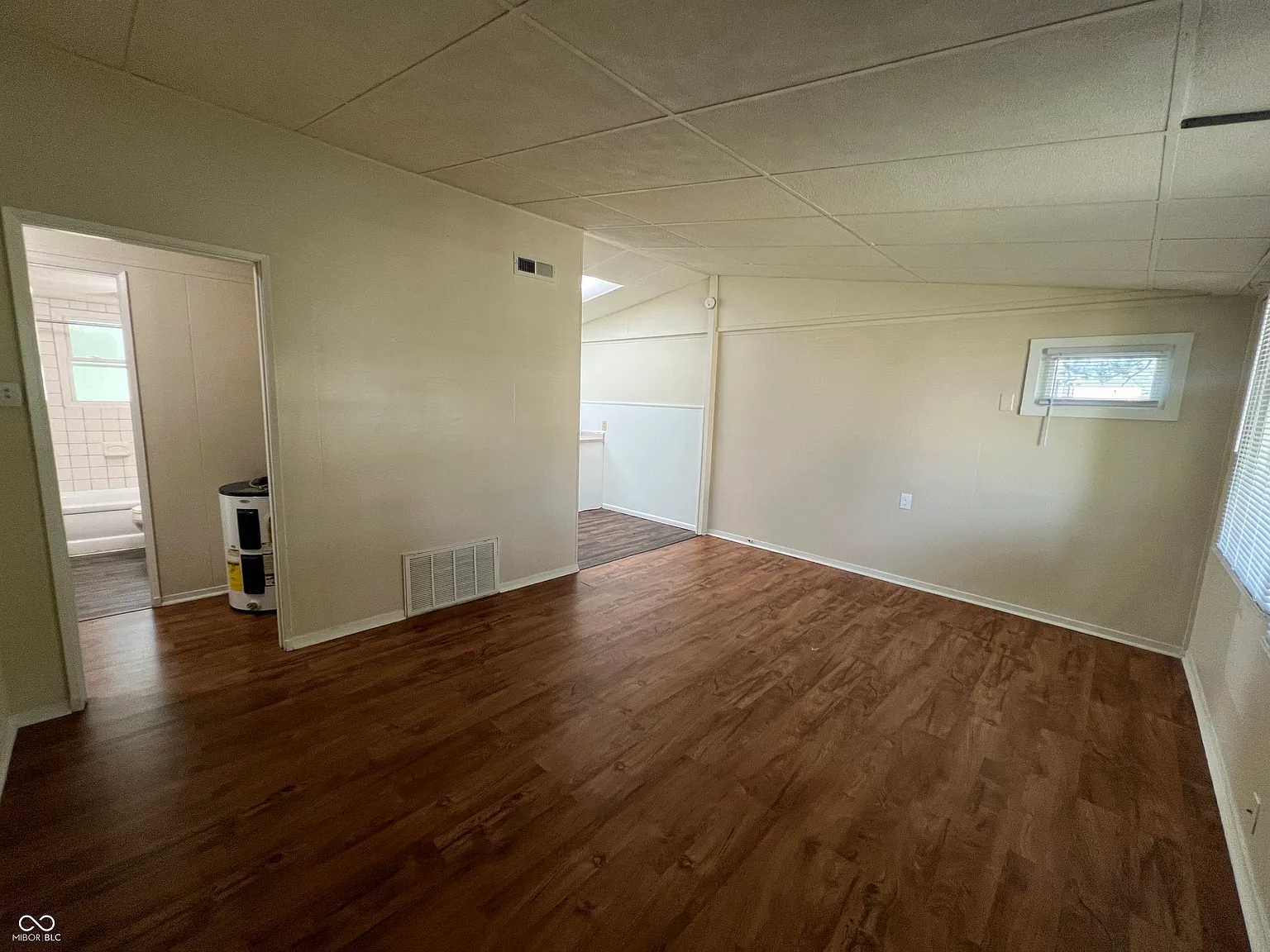 2 bed, 1.0 bath, 624 sqft, $1,400 — Photo 4