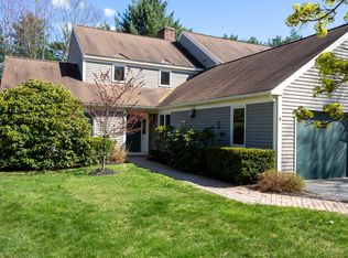 9 Foreside Common Dr #9, Falmouth, ME 04105