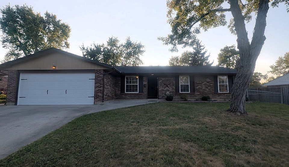 1st image of 6805 Laurelview Dr