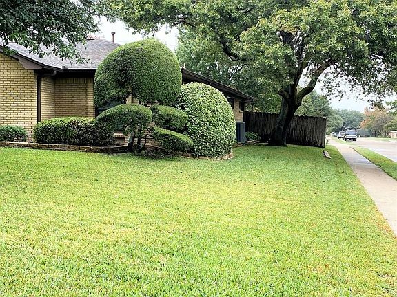 4th image of 1901 Midcrest Dr