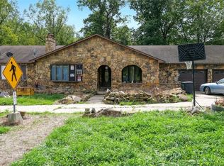 7672 Lanese Dr, Windsor, OH 44099