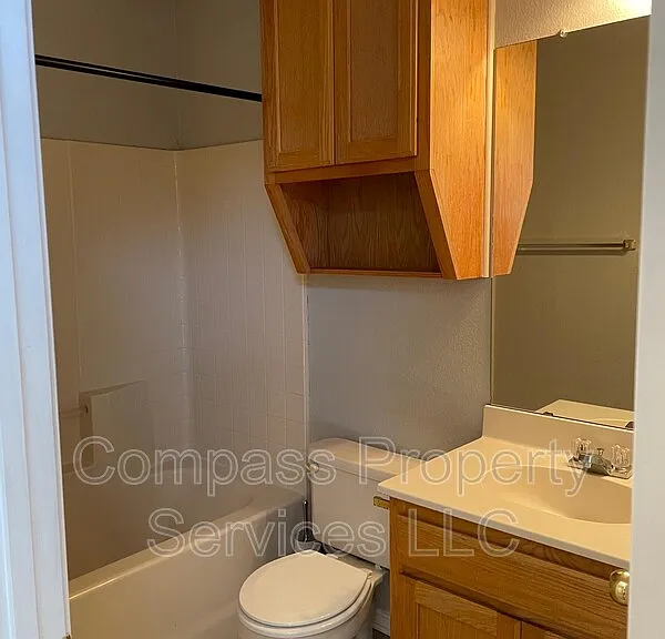 1916A S 15th St #1916A S 15TH — Photo 11