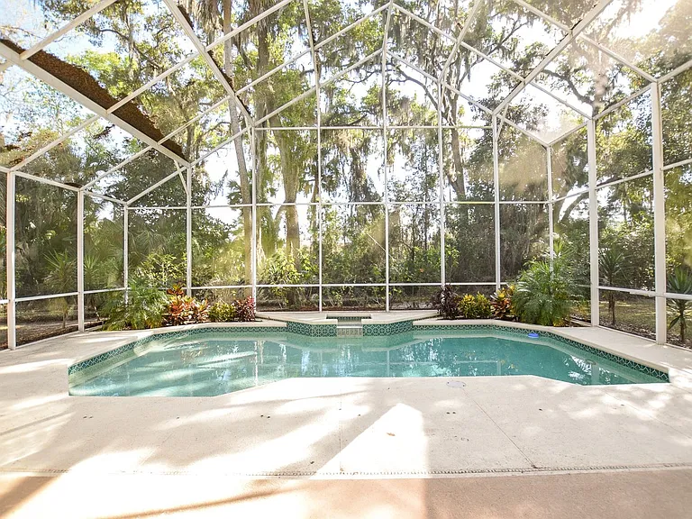 5313 Lake Bluff Ter — Photo 4
