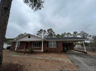 7568 Decatur Dr, Fayetteville, NC 28303