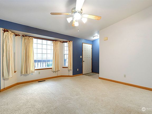 5th image of 12733 Avante Drive NW