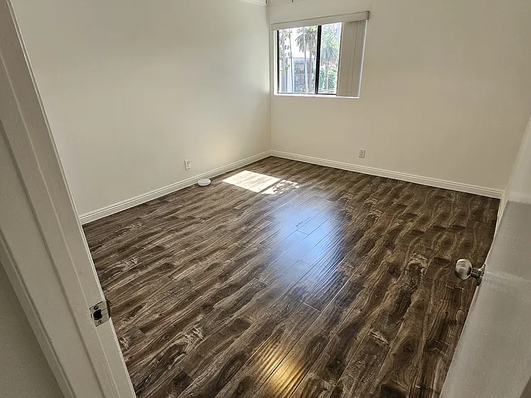 7523 Hollywood Blvd — Photo 33
