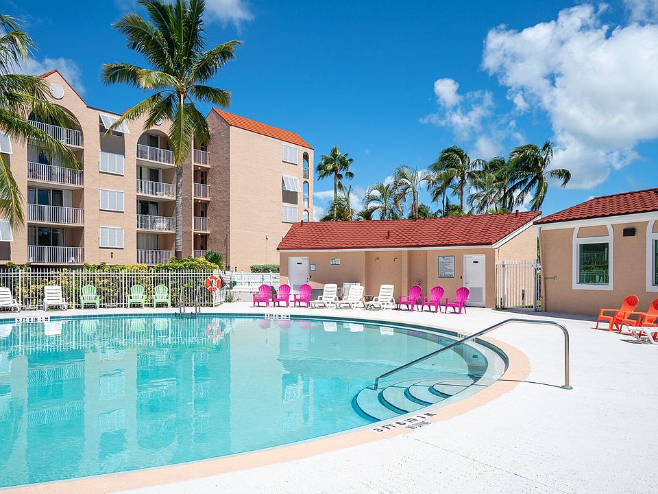 1st image of 3930 S Roosevelt Blvd APT S203