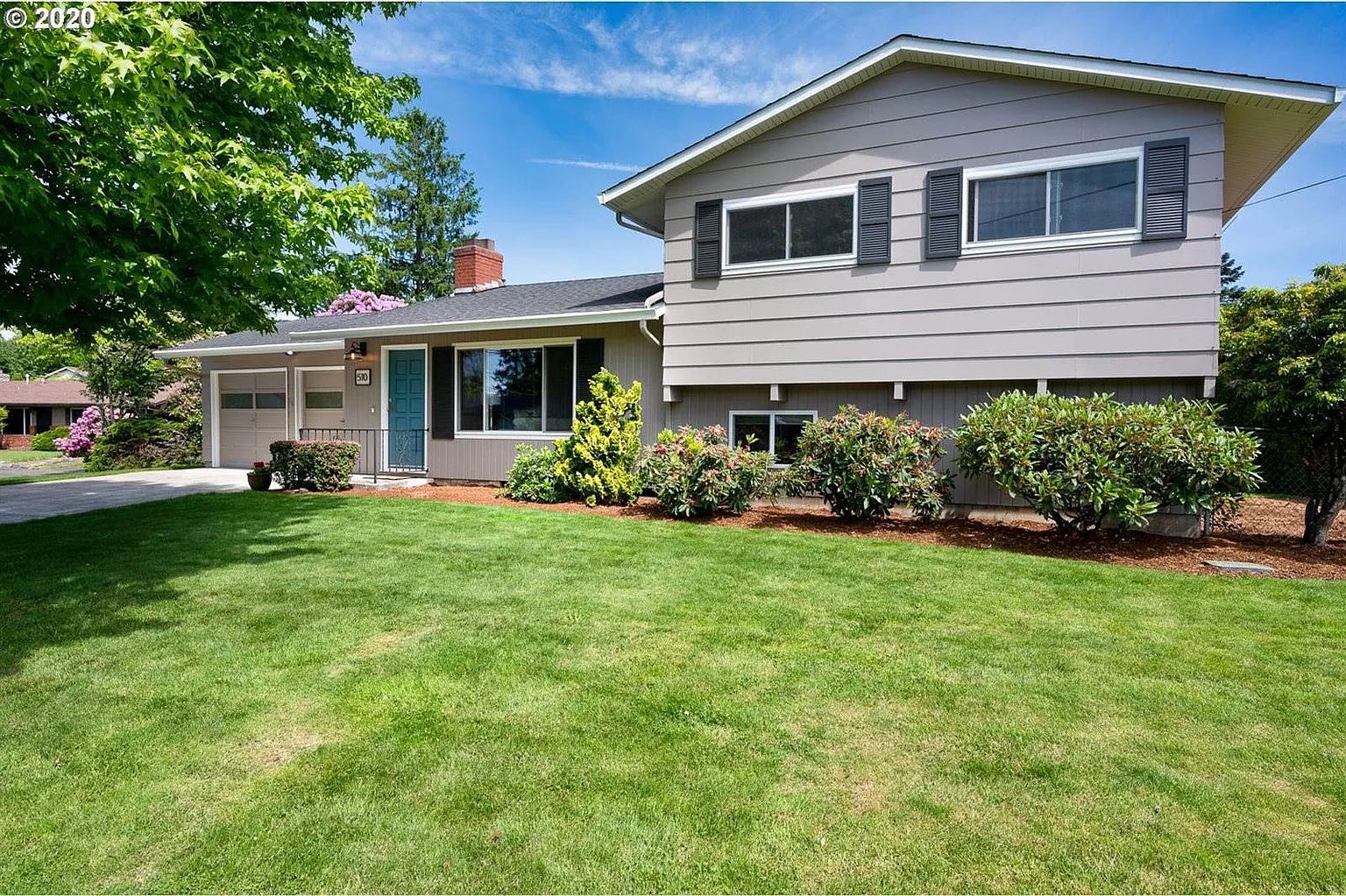510 NW Bella Vista Dr photo 1