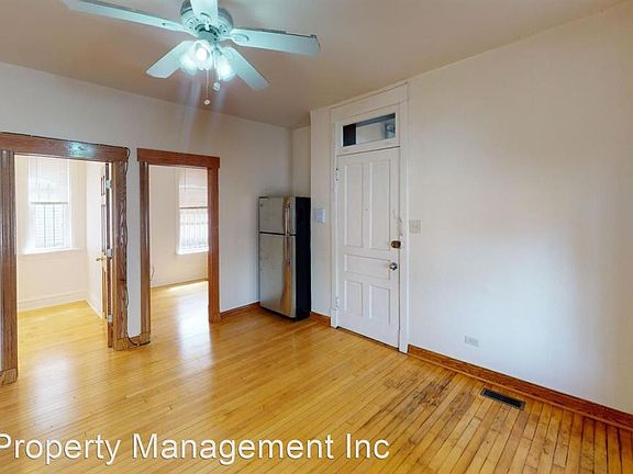 4th image of 3655 W Belmont Ave #1F