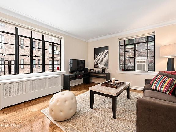 4th image of 135 E 39th St APT 5-D