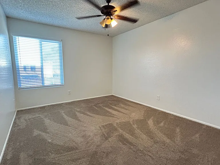 6043 W Golden Ln — Photo 9