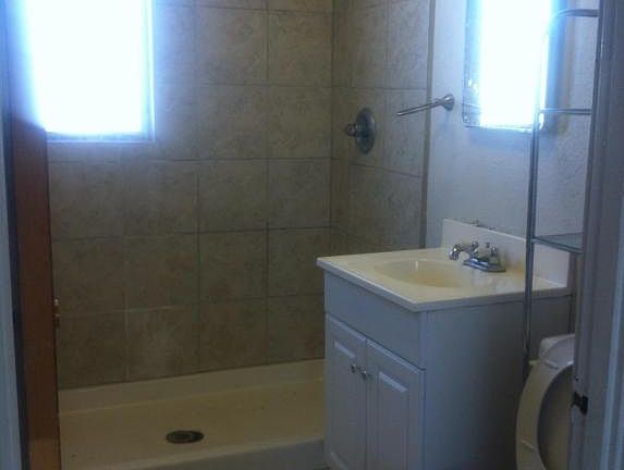 4th image of 11401 N 114th Dr