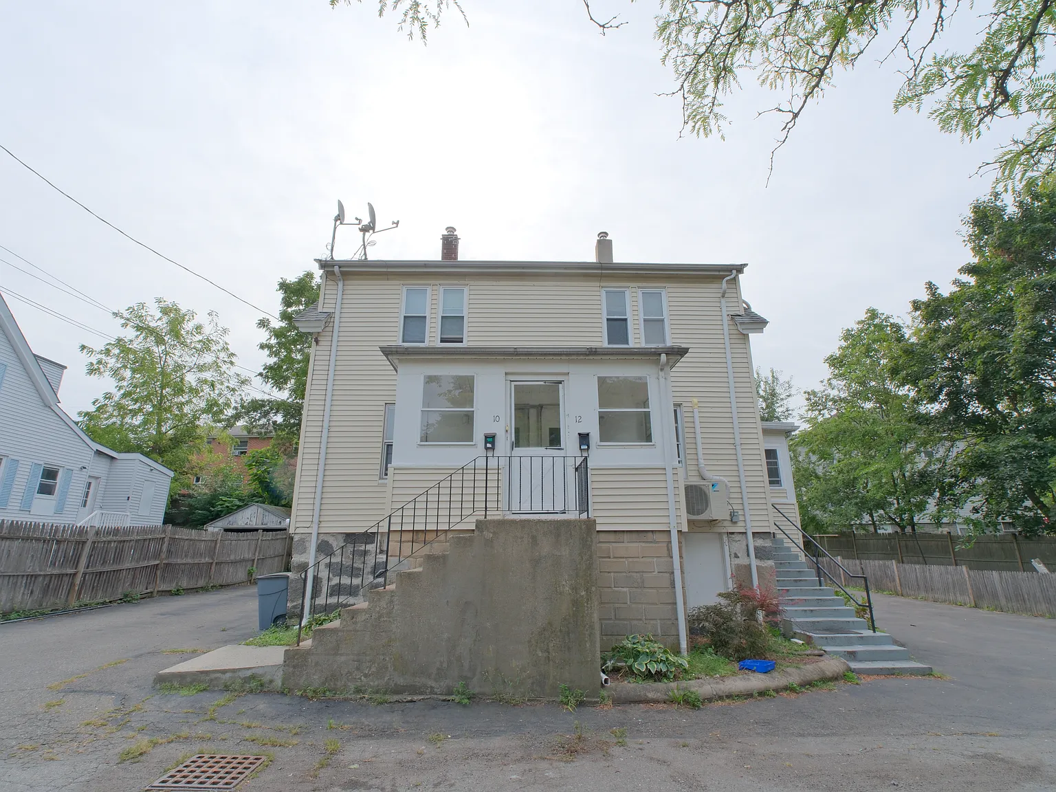 3 bed, 1108 sqft, $2,750 — Photo 1
