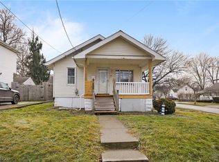 1832 Springfield Center Rd, Akron, OH 44312