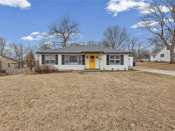 500 NE 73rd Ter, Gladstone, MO 64118