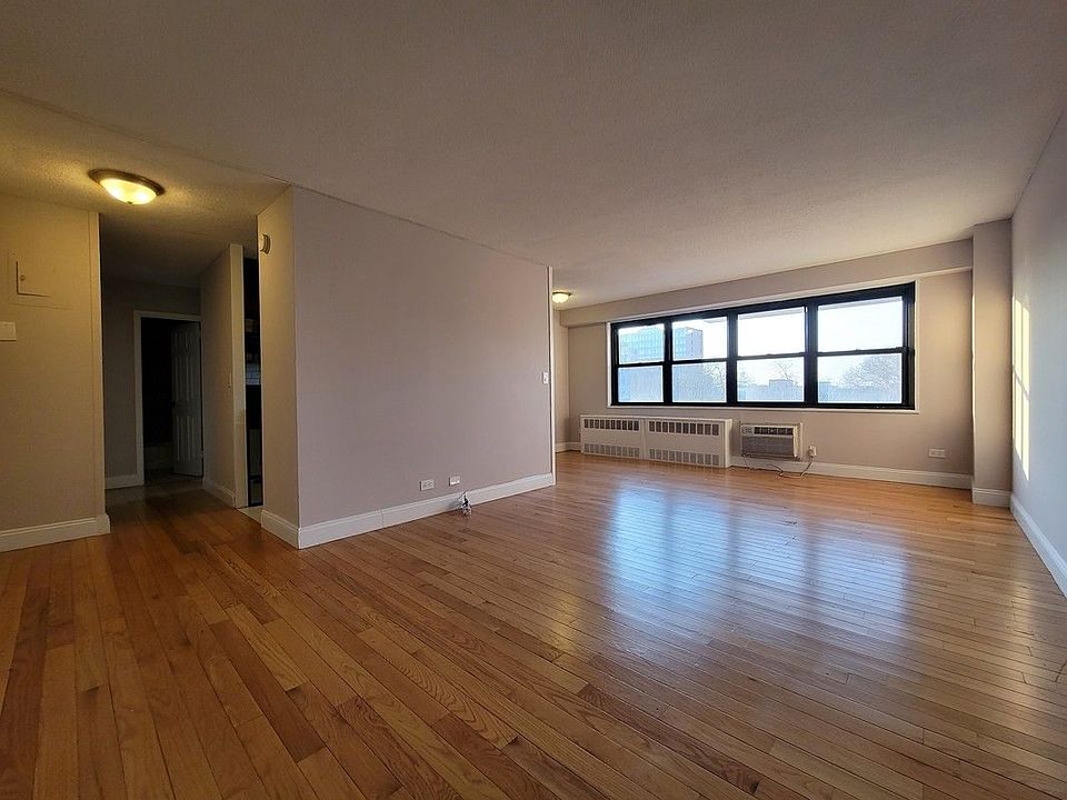 1st image of 341 10th St APT 3D