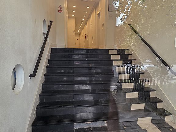 4th image of 819 Summer Ave #2R