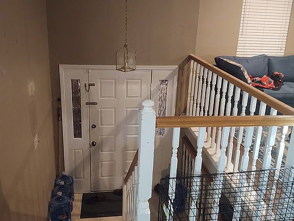 2nd image of 15807 Pinyon Creek Dr