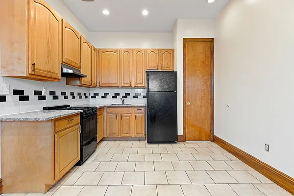 Rented by Compass | media 6