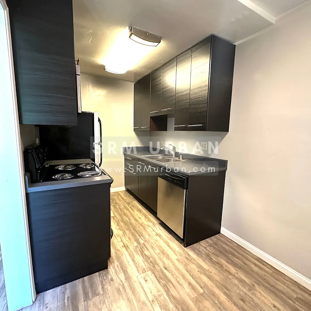 Studio, 300 sqft, $1,785 — Photo 4
