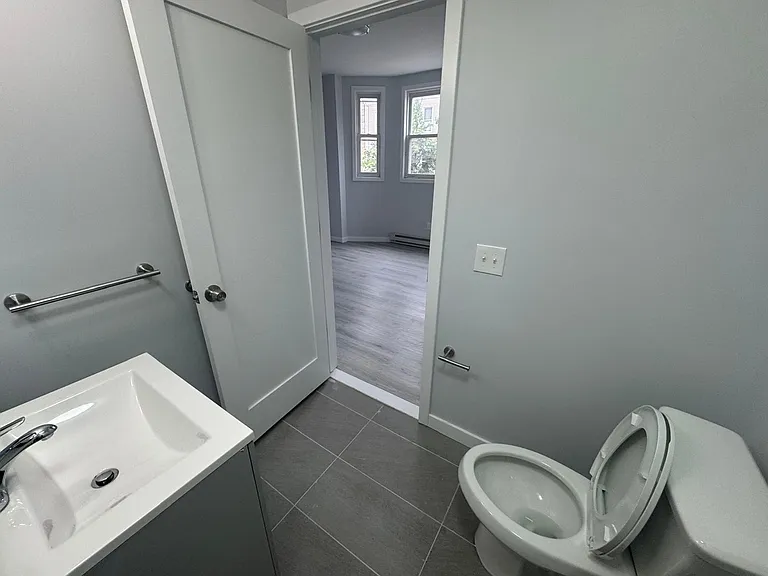 302 Harrison Ave #3 — Photo 2