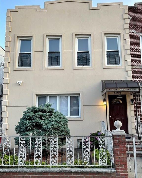 1st image of 2264 85th St