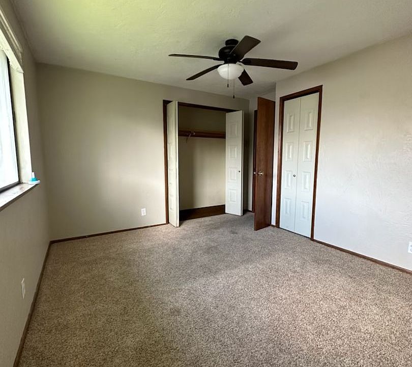 142 Kalmia 4plex Apartment Rentals Junction City, OR Zillow