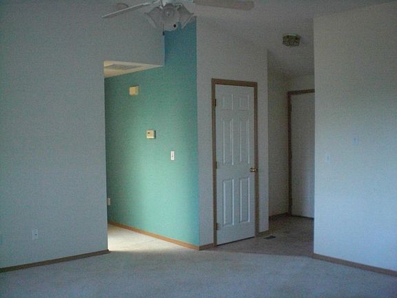 3rd image of 6812 77th Ave NE