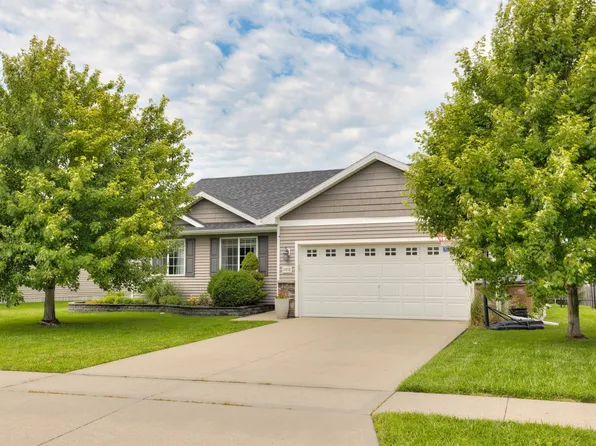 2912 SE Diamond Dr, Grimes, IA 50111