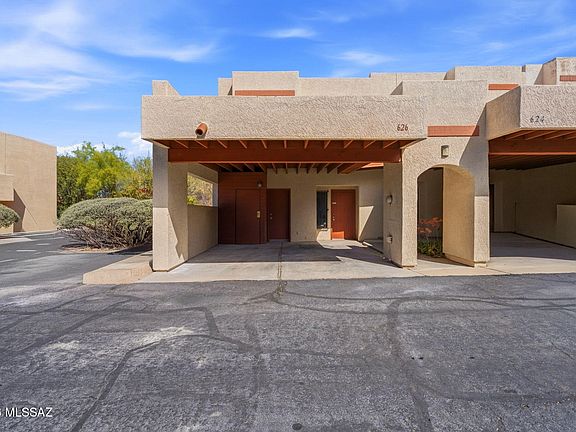 5th image of 626 W Placita De Las Lomitas