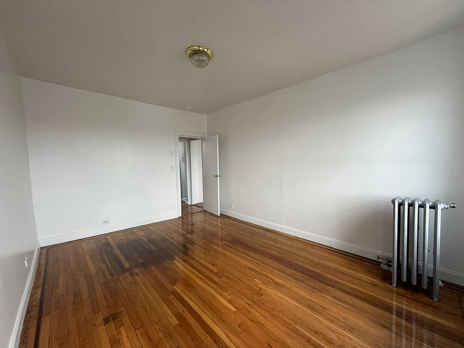 2 bed, 800 sqft, $2,442 — Photo 4