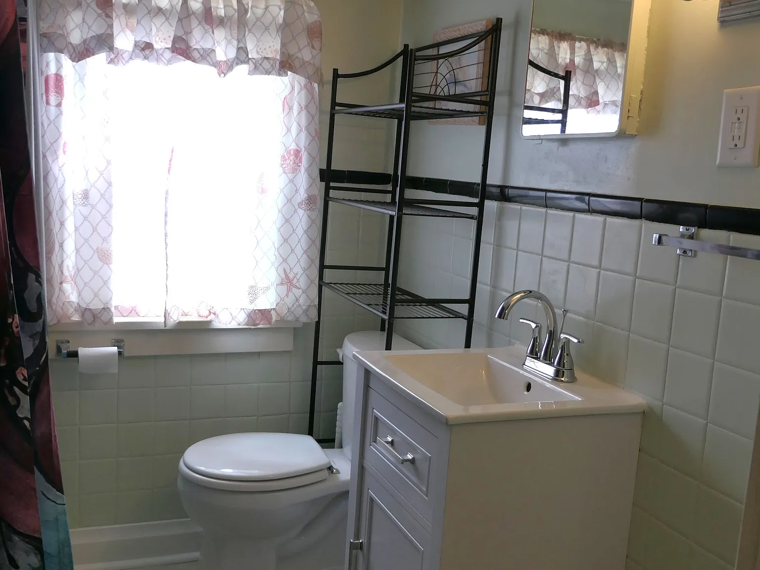 4 bed, 1800 sqft, $1,695 — Photo 4
