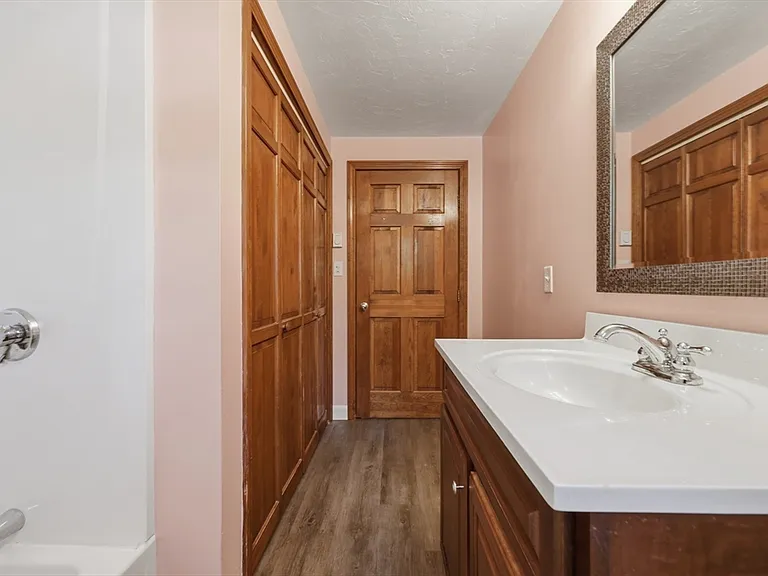 21 Janet Cir #2 — Photo 38