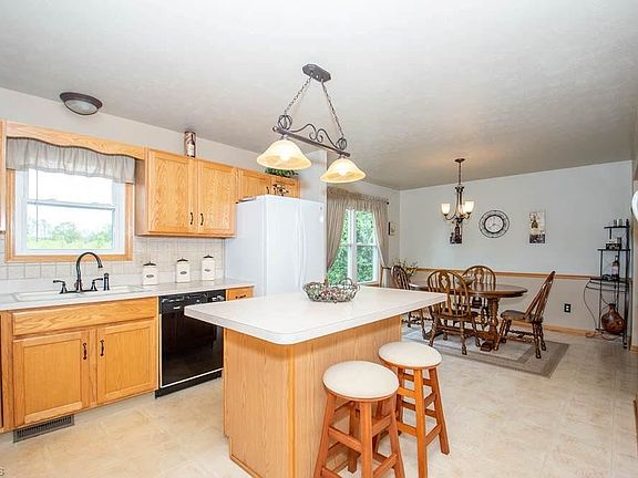 3rd image of 6825 Winterpark Ave