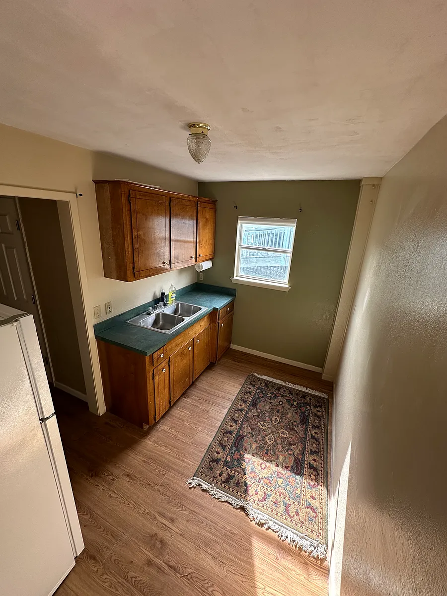 Building Photo - 133 Riverdale Dr #1