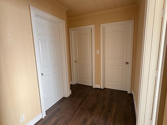5th image of 2205 A E Isaacs Ave