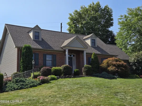 415 Buggy Ln, Mifflinburg, PA 17844