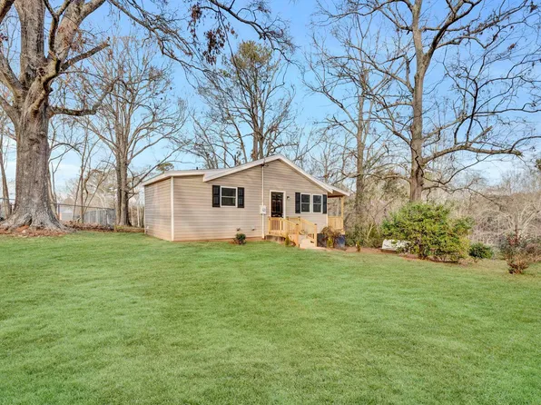 107 Bailey Cir, Clinton, SC 29325