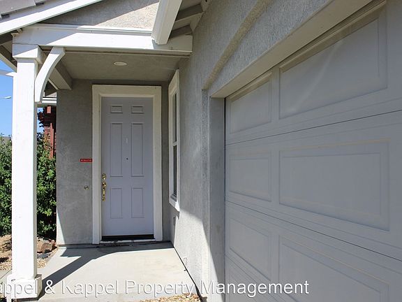 5th image of 430 Royal Tern Dr