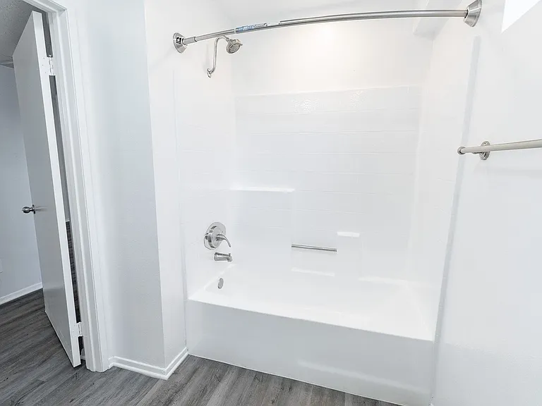 4444 Ensign Avenue — Photo 39