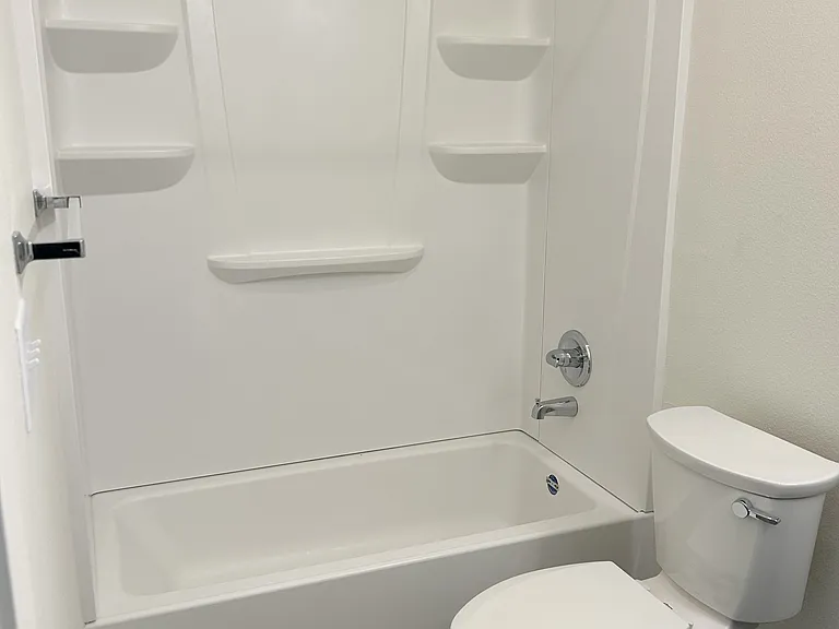 Ceja Vista Senior Apartments — Photo 17