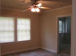 203 Live Oak St, Webster, TX 77598