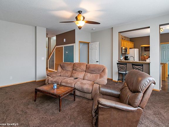 4th image of 7815 Cottonwood Ln