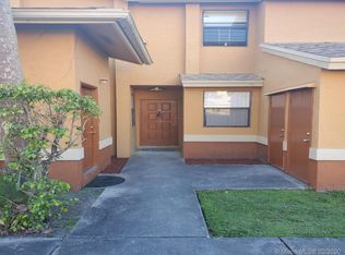 Circle Villa, Lauderhill, FL 33313