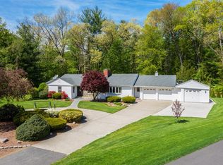 225 Prynnwood Rd, Longmeadow, MA 01106