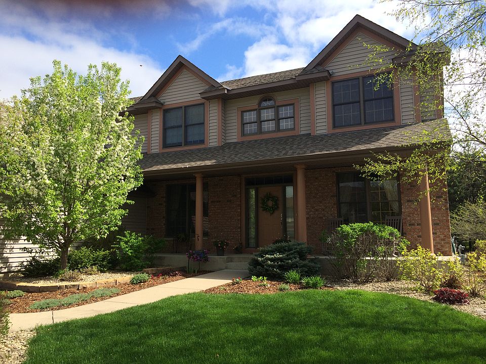 10754 Hawthorn Tr