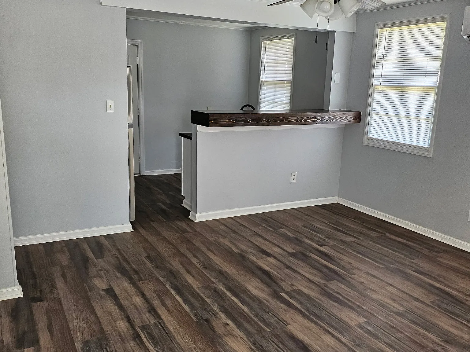 140 Apple St. — Photo 2