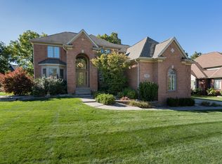 55089 Meadow Ridge Ct, Shelby Township, MI 48316