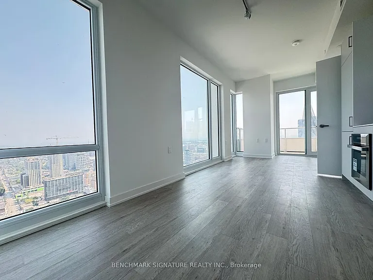 88 Queen St E #4803 — Photo 10